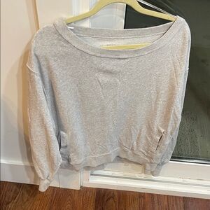 Hollister Light Gray Crew Neck Sweatshirt